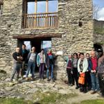 UNA NUOVA TARGA DONATA DALL'ATL DEL CUNEESE RICORDA I CONIUGI SCHNEIDER AL CENTRO CULTURALE BORGATA SAN MARTINO DI STROPPO